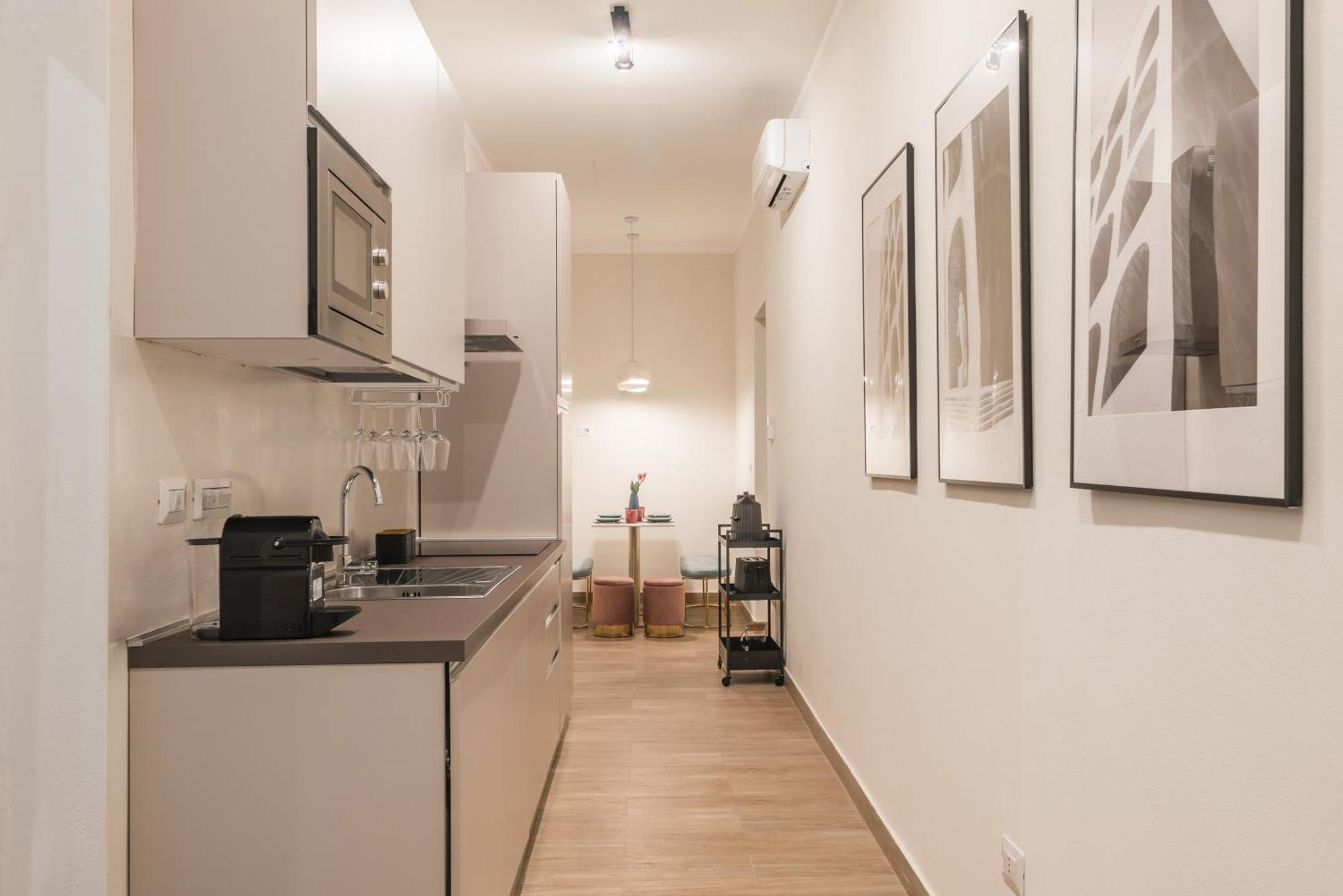 C3 Top Class Apartment, 2 Camere Da Letto, 2 Bagni, Giardino Distante 15 Minuti A Piedi Da Fontana Di Trevi Roma Exterior foto